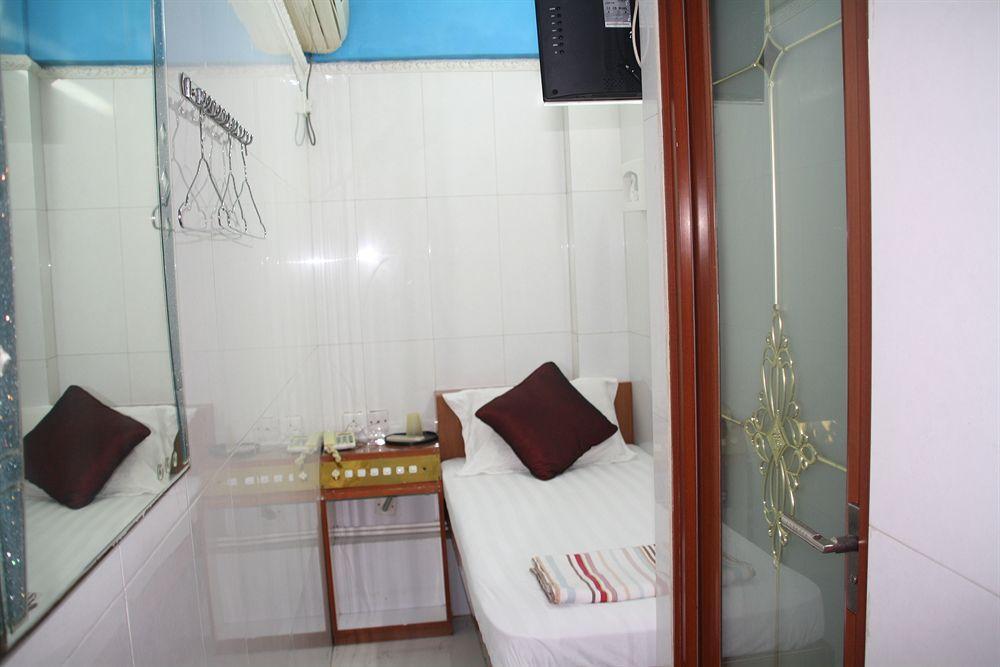 Kamal Traveller Hostel Hong Kong Exterior photo