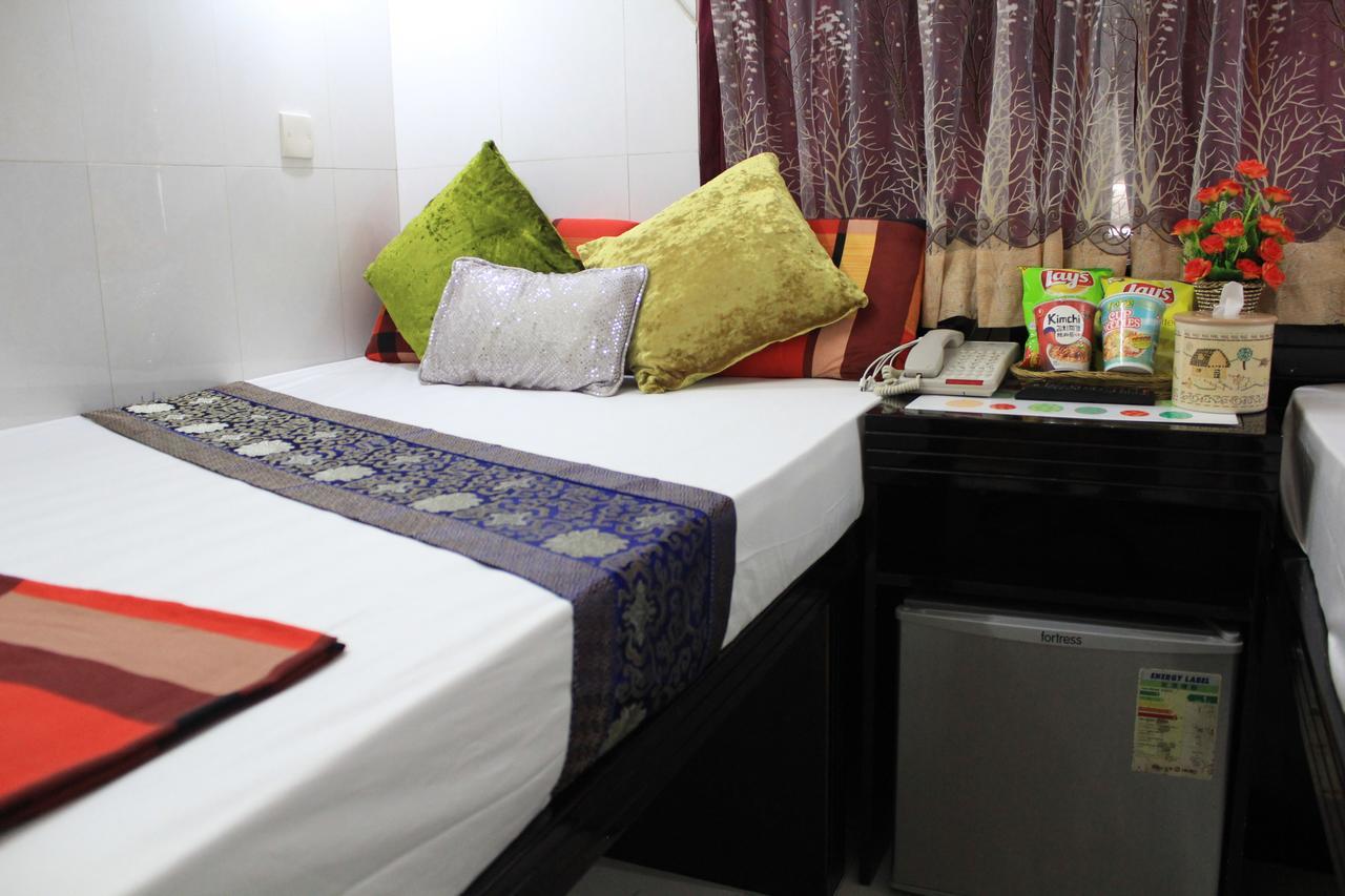 Kamal Traveller Hostel Hong Kong Exterior photo