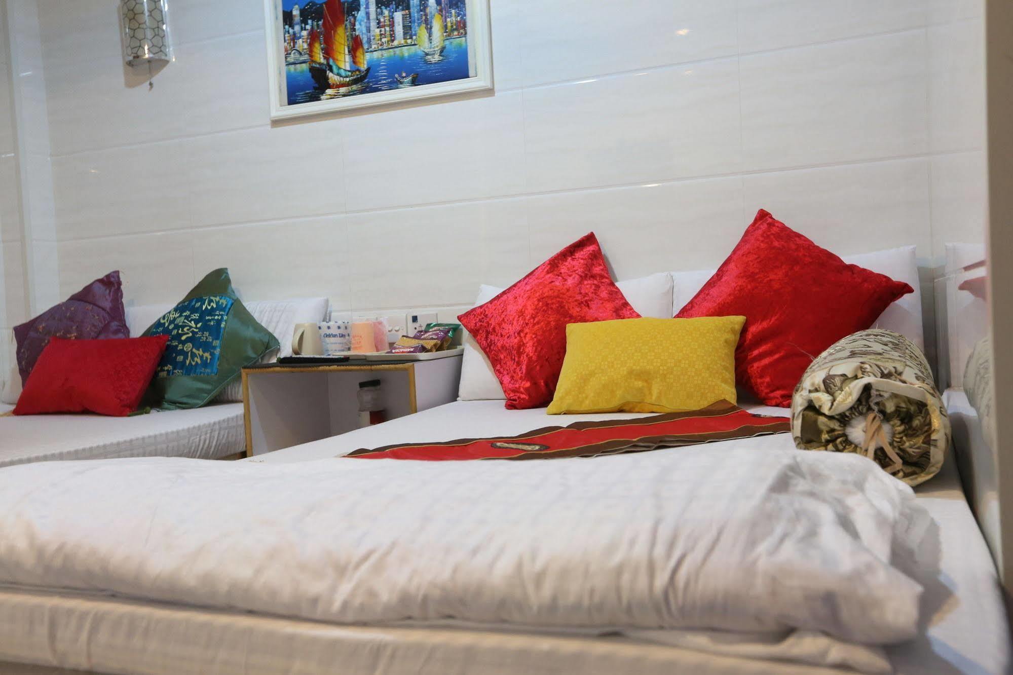 Kamal Traveller Hostel Hong Kong Exterior photo